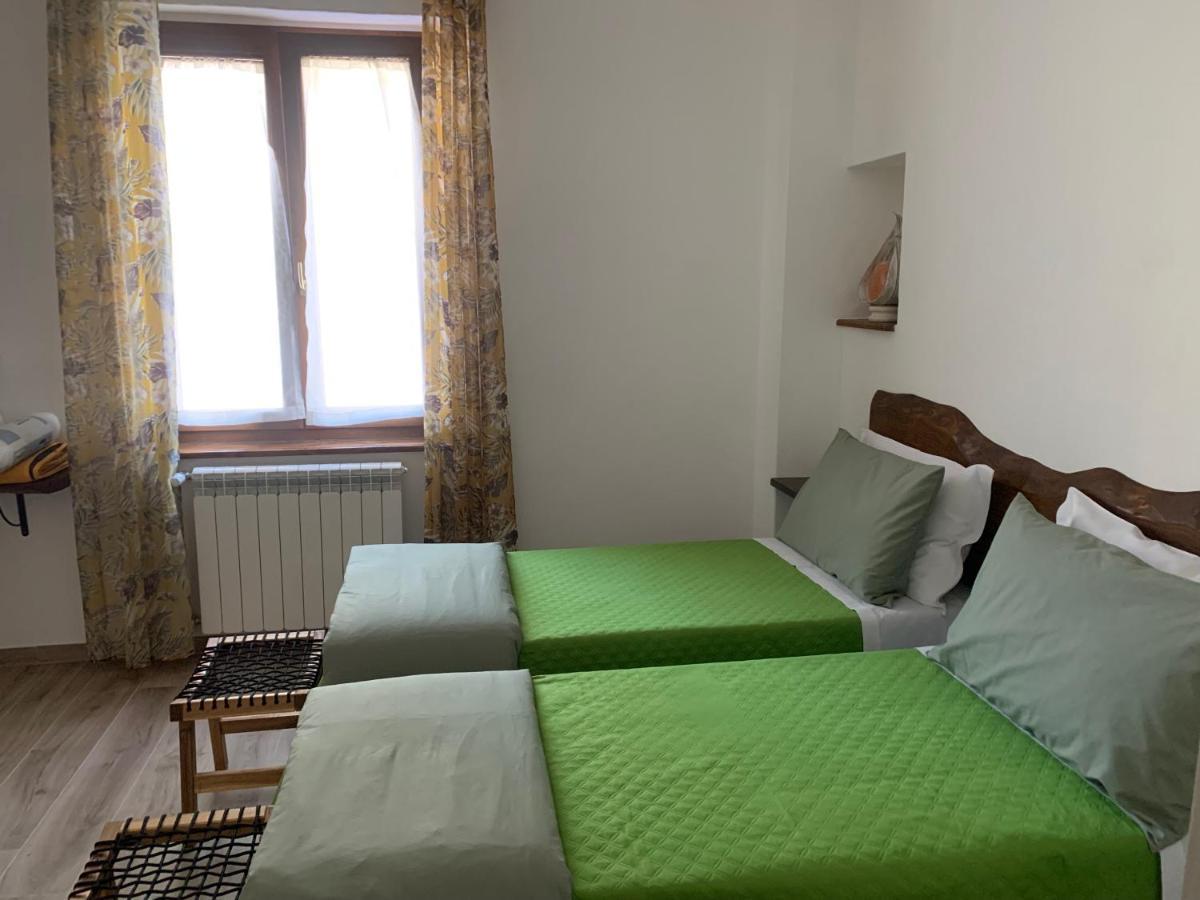 B & B Giu & Dany Bruscoli Buitenkant foto